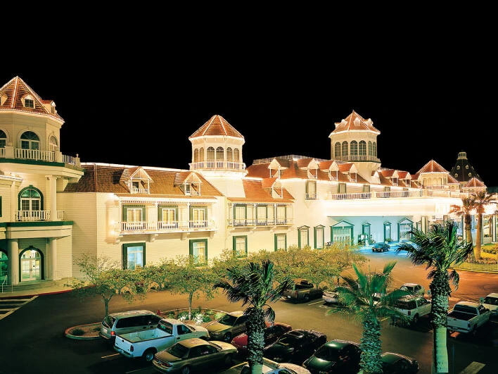 Night View with Parking - Home Gallery